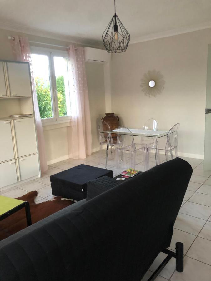 Condrieu Comme A La Maison Exterior photo